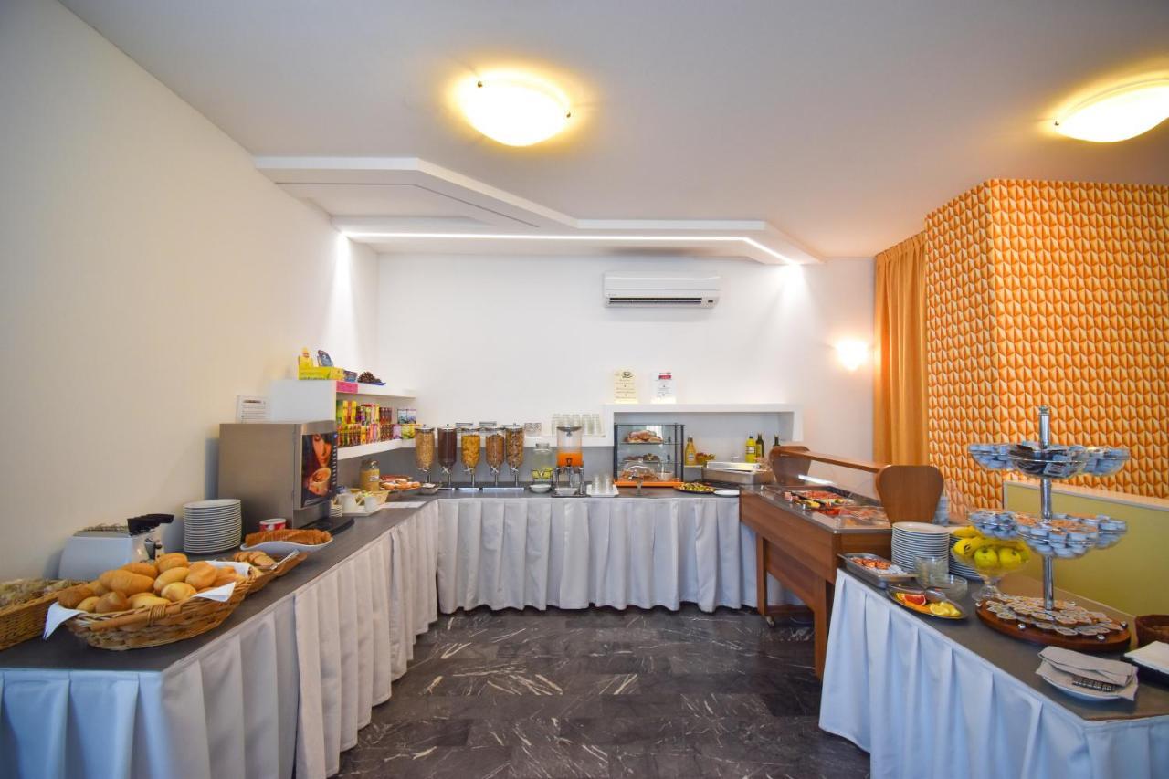 Janeiro Hotel 3*